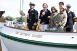 Amsterdam 24 augustus 202
Prins Maurits en Prinses MarilÃ¨ne hebben drie kinderen: Anna (geboren in 2001), Lucas (geboren in 2002), en Felicia (geboren in 2005). Hun volledige achternaam is Van Lippe-Biesterfeld van Vollenhoven . Prins Maurits neemt met zijn gezin de Vlootschouw af tijdens de laatste dag van Sail. Ze varen met de Groene Draeck.