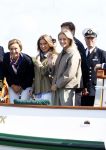 Amsterdam 24 augustus 202
Prins Maurits en Prinses MarilÃ¨ne hebben drie kinderen: Anna (geboren in 2001), Lucas (geboren in 2002), en Felicia (geboren in 2005). Hun volledige achternaam is Van Lippe-Biesterfeld van Vollenhoven . Prins Maurits neemt met zijn gezin de Vlootschouw af tijdens de laatste dag van Sail. Ze varen met de Groene Draeck.