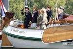 Amsterdam 24 augustus 202
Prins Maurits en Prinses MarilÃ¨ne hebben drie kinderen: Anna (geboren in 2001), Lucas (geboren in 2002), en Felicia (geboren in 2005). Hun volledige achternaam is Van Lippe-Biesterfeld van Vollenhoven . Prins Maurits neemt met zijn gezin de Vlootschouw af tijdens de laatste dag van Sail. Ze varen met de Groene Draeck.