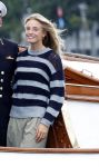 Amsterdam 24 augustus 202
Prins Maurits en Prinses MarilÃ¨ne hebben drie kinderen: Anna (geboren in 2001), Lucas (geboren in 2002), en Felicia (geboren in 2005). Hun volledige achternaam is Van Lippe-Biesterfeld van Vollenhoven . Prins Maurits neemt met zijn gezin de Vlootschouw af tijdens de laatste dag van Sail. Ze varen met de Groene Draeck.
