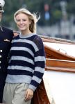 Amsterdam 24 augustus 202
Prins Maurits en Prinses MarilÃ¨ne hebben drie kinderen: Anna (geboren in 2001), Lucas (geboren in 2002), en Felicia (geboren in 2005). Hun volledige achternaam is Van Lippe-Biesterfeld van Vollenhoven . Prins Maurits neemt met zijn gezin de Vlootschouw af tijdens de laatste dag van Sail. Ze varen met de Groene Draeck.