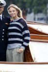 Amsterdam 24 augustus 202
Prins Maurits en Prinses MarilÃ¨ne hebben drie kinderen: Anna (geboren in 2001), Lucas (geboren in 2002), en Felicia (geboren in 2005). Hun volledige achternaam is Van Lippe-Biesterfeld van Vollenhoven . Prins Maurits neemt met zijn gezin de Vlootschouw af tijdens de laatste dag van Sail. Ze varen met de Groene Draeck.