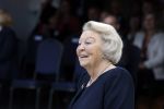 Groesbeek, 12-09-2025 - Hare Koninklijke Hoogheid Prinses Beatrix heropent de gerestaureerde korenmolen De Zuidmolen in Groesbeek. Prinses Beatrix loopt met wandelstok.