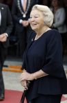 Groesbeek, 12-09-2025 - Hare Koninklijke Hoogheid Prinses Beatrix heropent de gerestaureerde korenmolen De Zuidmolen in Groesbeek. Prinses Beatrix loopt met wandelstok.
