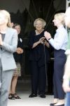 Groesbeek, 12-09-2025 - Hare Koninklijke Hoogheid Prinses Beatrix heropent de gerestaureerde korenmolen De Zuidmolen in Groesbeek. Prinses Beatrix loopt met wandelstok.