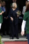 Groesbeek, 12-09-2025 - Hare Koninklijke Hoogheid Prinses Beatrix heropent de gerestaureerde korenmolen De Zuidmolen in Groesbeek. Prinses Beatrix loopt met wandelstok.