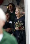 Groesbeek, 12-09-2025 - Hare Koninklijke Hoogheid Prinses Beatrix heropent de gerestaureerde korenmolen De Zuidmolen in Groesbeek. Prinses Beatrix loopt met wandelstok.