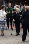 Groesbeek, 12-09-2025 - Hare Koninklijke Hoogheid Prinses Beatrix heropent de gerestaureerde korenmolen De Zuidmolen in Groesbeek. Prinses Beatrix loopt met wandelstok.