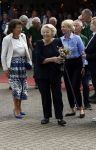 Groesbeek, 12-09-2025 - Hare Koninklijke Hoogheid Prinses Beatrix heropent de gerestaureerde korenmolen De Zuidmolen in Groesbeek. Prinses Beatrix loopt met wandelstok.