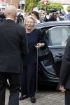 Groesbeek, 12-09-2025 - Hare Koninklijke Hoogheid Prinses Beatrix heropent de gerestaureerde korenmolen De Zuidmolen in Groesbeek. Prinses Beatrix loopt met wandelstok.