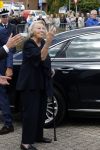 Groesbeek, 12-09-2025 - Hare Koninklijke Hoogheid Prinses Beatrix heropent de gerestaureerde korenmolen De Zuidmolen in Groesbeek. Prinses Beatrix loopt met wandelstok.