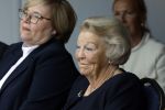 Groesbeek, 12-09-2025 - Hare Koninklijke Hoogheid Prinses Beatrix heropent de gerestaureerde korenmolen De Zuidmolen in Groesbeek. Prinses Beatrix loopt met wandelstok.
