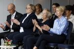 Groesbeek, 12-09-2025 - Hare Koninklijke Hoogheid Prinses Beatrix heropent de gerestaureerde korenmolen De Zuidmolen in Groesbeek. Prinses Beatrix loopt met wandelstok.