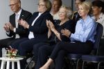 Groesbeek, 12-09-2025 - Hare Koninklijke Hoogheid Prinses Beatrix heropent de gerestaureerde korenmolen De Zuidmolen in Groesbeek. Prinses Beatrix loopt met wandelstok.