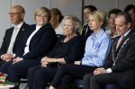 Groesbeek, 12-09-2025 - Hare Koninklijke Hoogheid Prinses Beatrix heropent de gerestaureerde korenmolen De Zuidmolen in Groesbeek. Prinses Beatrix loopt met wandelstok.