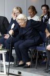 Groesbeek, 12-09-2025 - Hare Koninklijke Hoogheid Prinses Beatrix heropent de gerestaureerde korenmolen De Zuidmolen in Groesbeek. Prinses Beatrix loopt met wandelstok.
