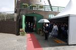 Groesbeek, 12-09-2025 - Hare Koninklijke Hoogheid Prinses Beatrix heropent de gerestaureerde korenmolen De Zuidmolen in Groesbeek. Prinses Beatrix loopt met wandelstok.