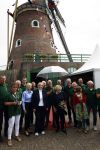 Groesbeek, 12-09-2025 - Hare Koninklijke Hoogheid Prinses Beatrix heropent de gerestaureerde korenmolen De Zuidmolen in Groesbeek. Prinses Beatrix loopt met wandelstok.