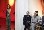 Amsterdam 18 september 2025
Prinses Eloise organiseert samen met Attire Amsterdam en My Lima Lima een modeshow . Haar ouders, Prins Constantijn en moeder Prinses Laurentien zijn natuurlijk aanwezig .
