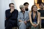 Amsterdam 18 september 2025
Prinses Eloise organiseert samen met Attire Amsterdam en My Lima Lima een modeshow . Haar ouders, Prins Constantijn en moeder Prinses Laurentien zijn natuurlijk aanwezig .