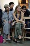 Amsterdam 18 september 2025
Prinses Eloise organiseert samen met Attire Amsterdam en My Lima Lima een modeshow . Haar ouders, Prins Constantijn en moeder Prinses Laurentien zijn natuurlijk aanwezig .