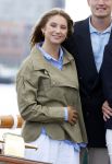 Amsterdam 24 augustus 202
Prins Maurits en Prinses MarilÃ¨ne hebben drie kinderen: Anna (geboren in 2001), Lucas (geboren in 2002), en Felicia (geboren in 2005). Hun volledige achternaam is Van Lippe-Biesterfeld van Vollenhoven . Prins Maurits neemt met zijn gezin de Vlootschouw af tijdens de laatste dag van Sail. Ze varen met de Groene Draeck.