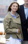 Amsterdam 24 augustus 202
Prins Maurits en Prinses MarilÃ¨ne hebben drie kinderen: Anna (geboren in 2001), Lucas (geboren in 2002), en Felicia (geboren in 2005). Hun volledige achternaam is Van Lippe-Biesterfeld van Vollenhoven . Prins Maurits neemt met zijn gezin de Vlootschouw af tijdens de laatste dag van Sail. Ze varen met de Groene Draeck.