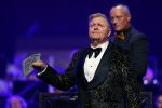 Amsterdam 12 september 2025
Uitreiking Cinemusic Rembrandt Oeuvre Award - tijdens The Night Of Cinemusic in het Concertgebouw. Jeroen Krabbe krijgt Ouvre prijs uit handen van Rene Mioch .