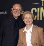 Amsterdam 12 september 2025
Uitreiking Cinemusic Rembrandt Oeuvre Award - tijdens The Night Of Cinemusic in het Concertgebouw. Jeroen Krabbe krijgt Ouvre prijs uit handen van Rene Mioch . Renee Soutendijk kwam met man Thed Lensen