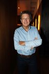 Amsterdam 26 september 2025
Boekpresentatie Simone v d Ende in restaurant Rijks . Chantal Janzen ontvangt het eerste boek . Robert ten Brink kwam met zijn vrouw Roos
