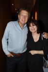 Amsterdam 26 september 2025
Boekpresentatie Simone v d Ende in restaurant Rijks . Chantal Janzen ontvangt het eerste boek . Robert ten Brink kwam met zijn vrouw Roos