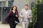 Rotterdam 20 september 2025
Crematie Gerard Cox bij crematorium de Hoeksche Waard. Sander de Kramer met partner