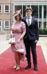 Den Haag 16 september 2025
Prinsjesdag 2025 in Den Haag . Sandra Palmen-Schlangen poseert met haar zoon Floris