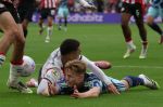 Eindhoven, 21 September 2025
PSV-AJAX, Eindstand 2-2
Kompetitie seizoen 2025-2026
Sergino Dest met Oliver Edvardsen