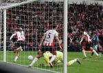 Eindhoven, 21 September 2025
PSV-AJAX, Eindstand 2-2
Kompetitie seizoen 2025-2026
Yarek Gasiorowski scoort 2-1