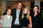 Tilburg 13 oktober 2003

Premiere kunt u mij de weg naar hamelen vertellen...

Bert Kuizenga met vrouw en kinderen

© Copyright: Fotopersbureau Peter Smulders BV