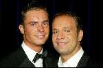 Amsterrdam 23 oktober 2003

Televizierring 2003 in de heineken music hall

Carlo Boszhard met vriend

© Copyright: Fotopersbureau Peter Smulders BV