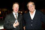 Amsterdam 8 oktober 2003
presentatie nieuwe samsung telefoon
Piet Romer met direkteur samsung Frans Hulshof en gsm