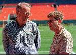 Miami (USA)maart 1998
Frits Barend & Henk v Dorp voor aanvang van de wedstrijd Nederland-Mexico Vriendschappelijk, eindstand 3-2