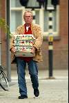 Amsterdam 19 oktober 2003
Jack Spijkerman met boodschappen en heel veel bier