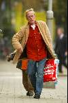 Amsterdam 19 oktober 2003
Jack Spijkerman met boodschappen en heel veel bier