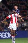 Eindhoven  23 oktober 1999
PSV-Fc Twente 2-2
Eric Addo in duel met Jan Vennegoor of Hesselink.