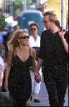 Amsterdam 08-07-1999
Patricia Paay en Adam Curry samen winkelend op de PC Hooftstraat in Amsterdam.