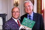 Amsterdam, 19 oktober 1999
Uitreiking boek PRINS DE LIGNAC (Abraham v Leeuwen)
hier met JOOP BRAAKHEKKE
