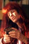 Eindhoven, 2 oktober 2000
ARMAND (Herman van Loenhout)
Blowen met Wiet