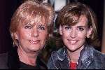 Baarn 31 oktober 2000
Uitreiking boek Daphne Deckers.
Daphne Deckers met moeder van Richard Krajicek.