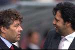 Eindhoven, 29 Oktober 2000
Kompetitie seizoen 2000/20001
PSV-AJAX, eindstand 1-1
Dave Endt in gesprek met Pedro Slalazar