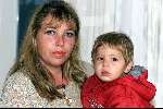 Barendsrecht 6 oktober 2000
Marjorie Doorenbos met haar zoontje.
