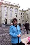 Den Haag 4 oktober 2000
Huldiging van de medaillewinnars  Olympische spelen door Koningin Beatrix en Prins Willem Alexander.
Myrna Goossen bij paleis Noordeinde