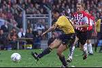 Eindhoven, 29 Oktober 2000
Kompetitie seizoen 2000/20001
PSV-AJAX, eindstand 1-1
Nikos Machlas mist een grote kans om AJAX op 1-2 te brengen.